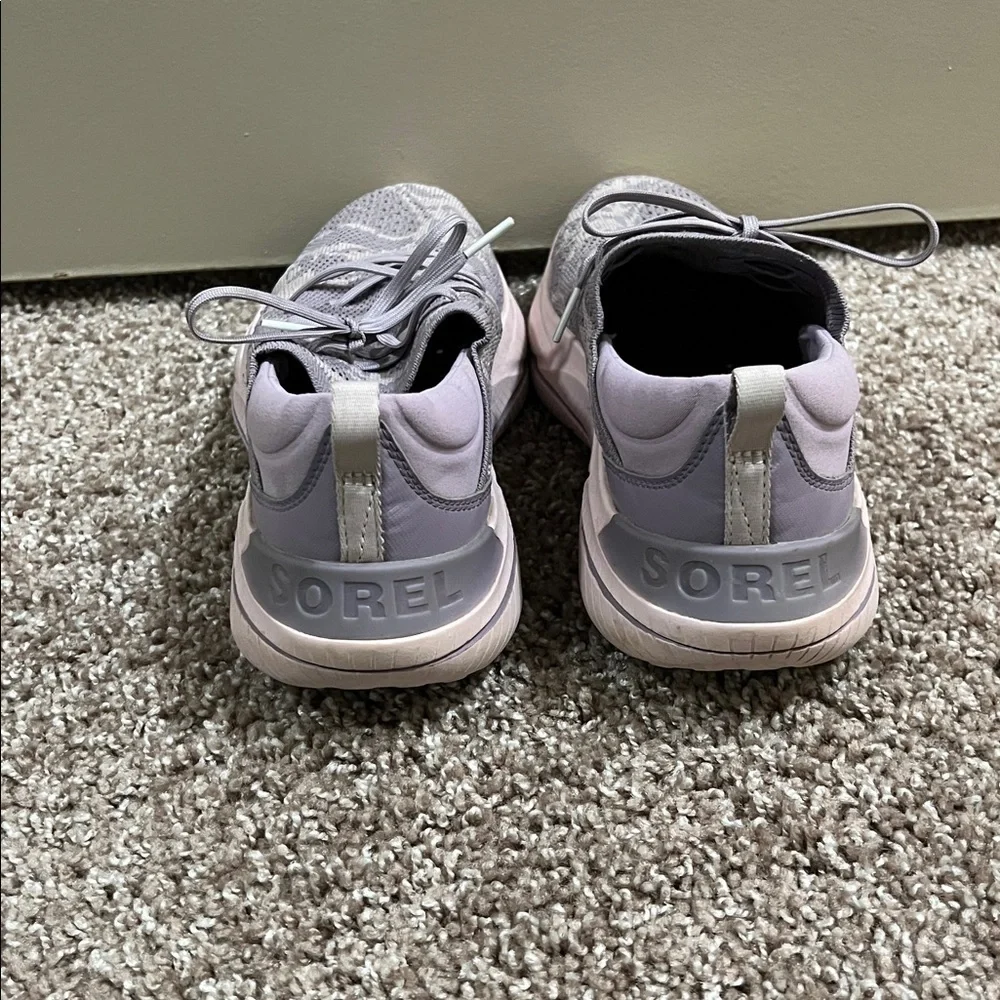Sorel athletic shoes Purple 9.5
